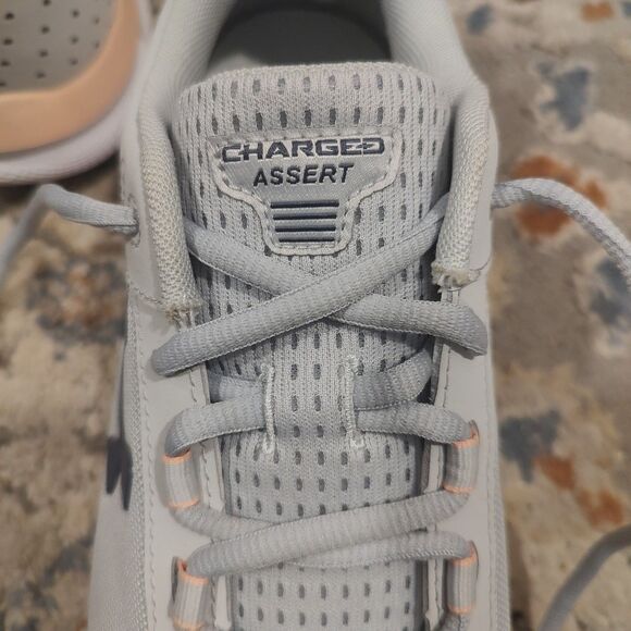 Under Armour Shoes Women’s 10 Charged Assert 8 Style 3021972-105 Gray Peach EUC - Picture 5 of 8